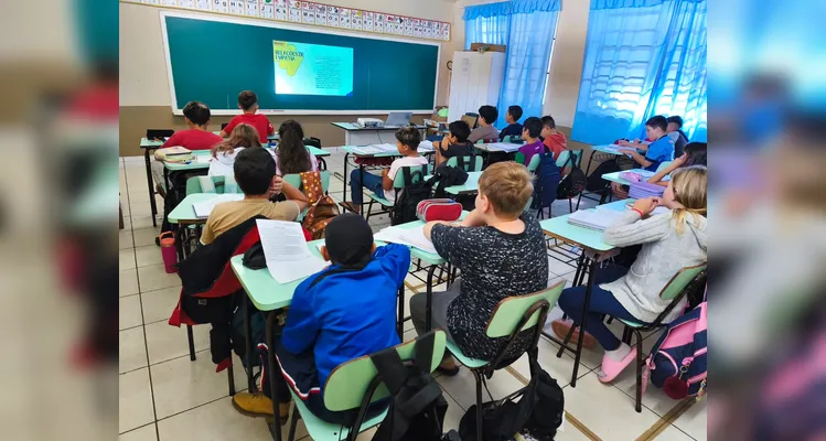 Veja os registros do amplo trabalho em sala de aula.