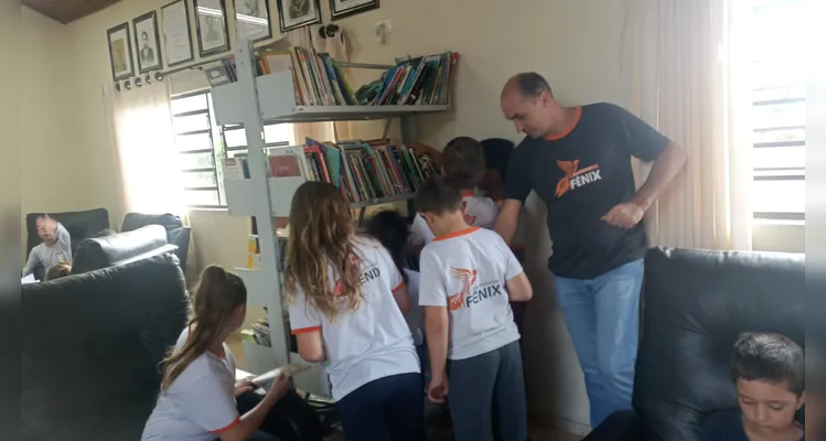 Confira a série de registros do trabalho de leitura realizado na biblioteca.