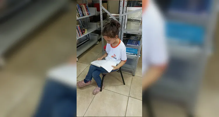 Confira a série de registros do trabalho de leitura realizado na biblioteca.