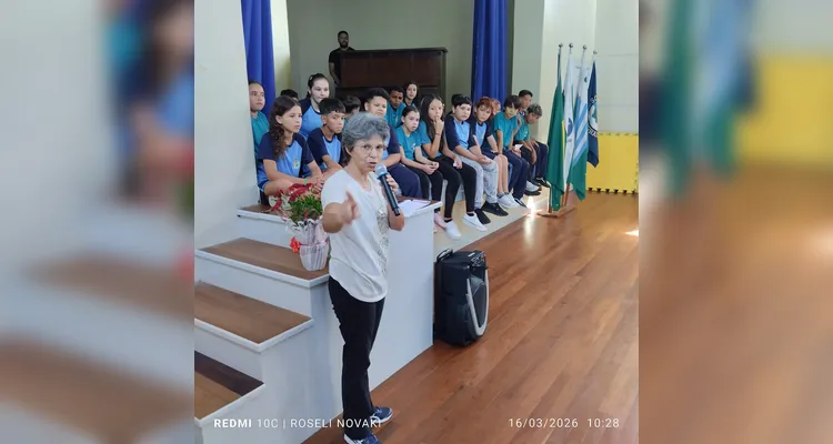 O dia da apresentação contou com diversas presenças ilustres e reforçou o sentimento de pertencimento durante as celebrações.