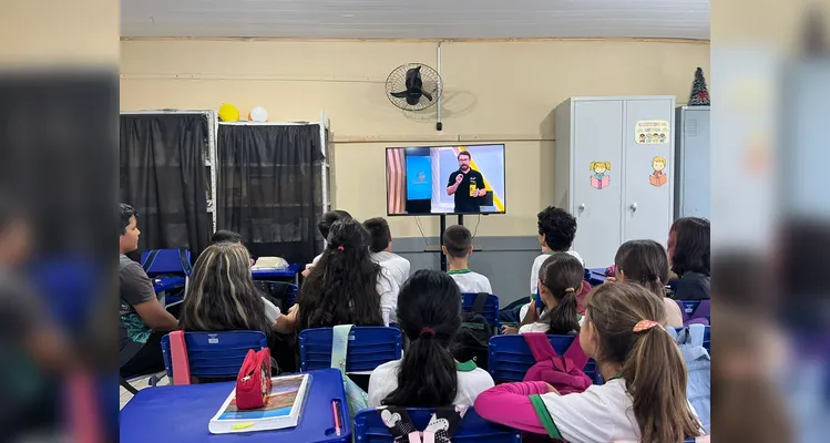 Confira os registros do trabalho em sala de aula.