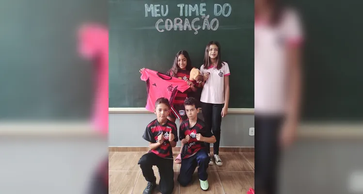 Confira a série de registros dos alunos/torcedores com a proposta 'Meu Time do Coração'.