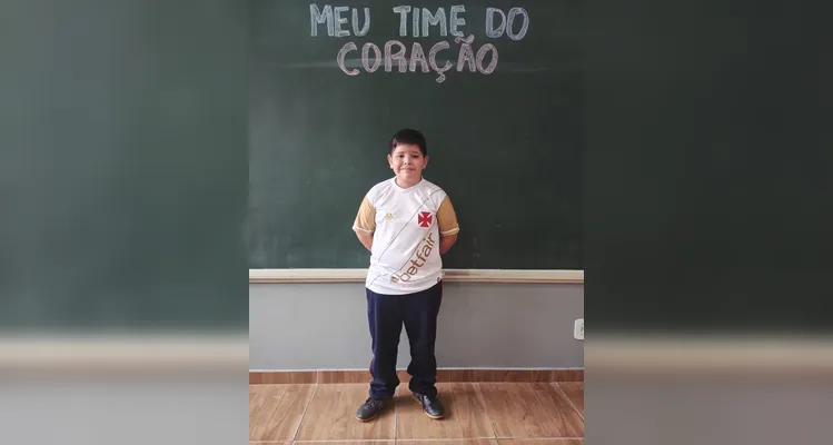 Confira a série de registros dos alunos/torcedores com a proposta 'Meu Time do Coração'.