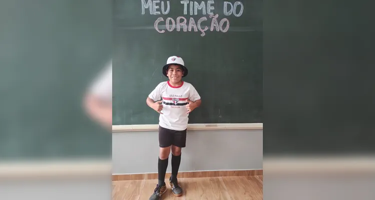 Confira a série de registros dos alunos/torcedores com a proposta 'Meu Time do Coração'.