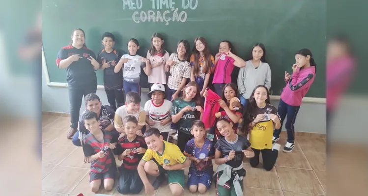 Confira a série de registros dos alunos/torcedores com a proposta 'Meu Time do Coração'.