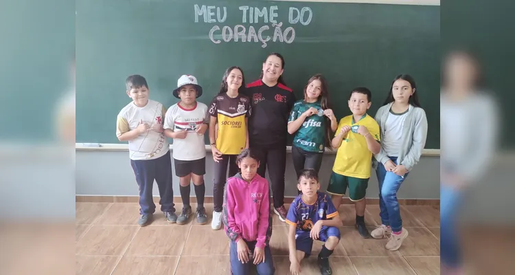 Confira a série de registros dos alunos/torcedores com a proposta 'Meu Time do Coração'.