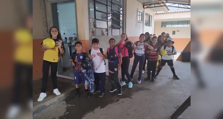 Confira a série de registros dos alunos/torcedores com a proposta 'Meu Time do Coração'.