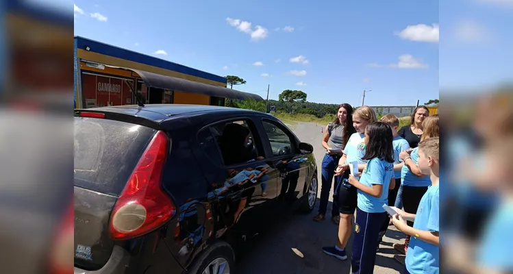 Confira a série de registros e o amplo trabalho realizado pelos alunos dentro e fora da sala de aula.