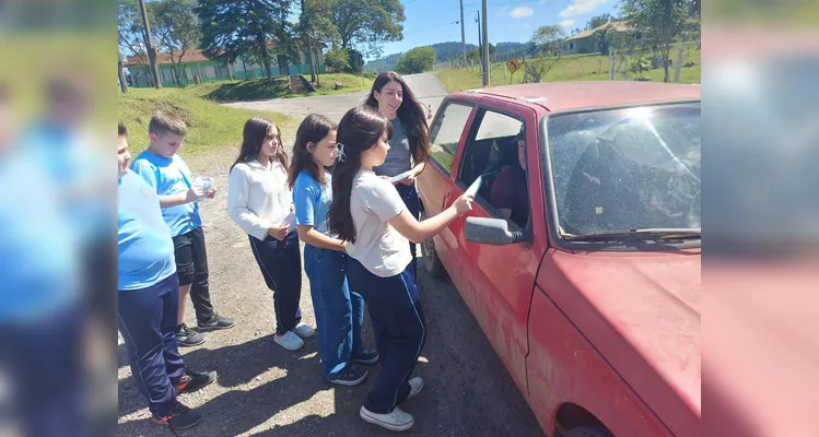 Confira a série de registros e o amplo trabalho realizado pelos alunos dentro e fora da sala de aula.