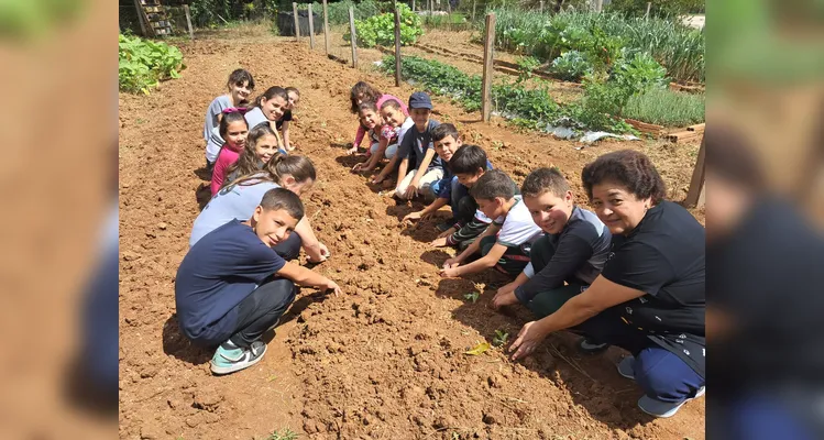 Confira a série de registros do amplo trabalho realizado pelos educandos.