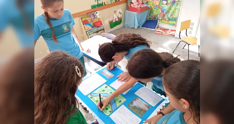 Veja os registros do amplo trabalho em sala de aula.