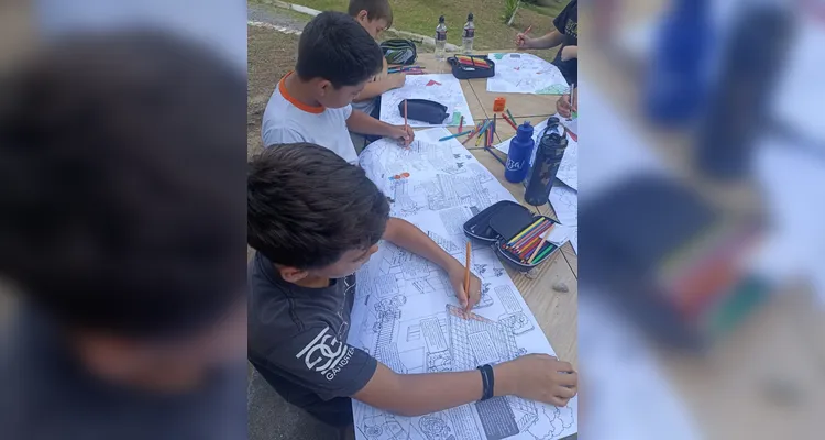 Veja a série de registros do amplo trabalho da classe em diferentes momentos.