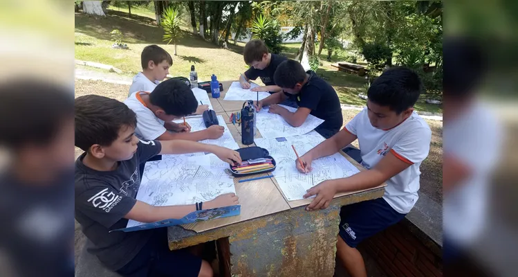 Veja a série de registros do amplo trabalho da classe em diferentes momentos.