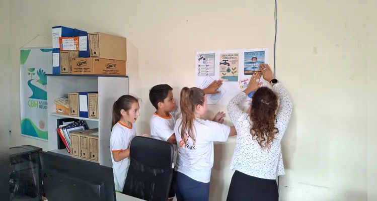 Veja a série de registros do amplo trabalho da classe em diferentes momentos.