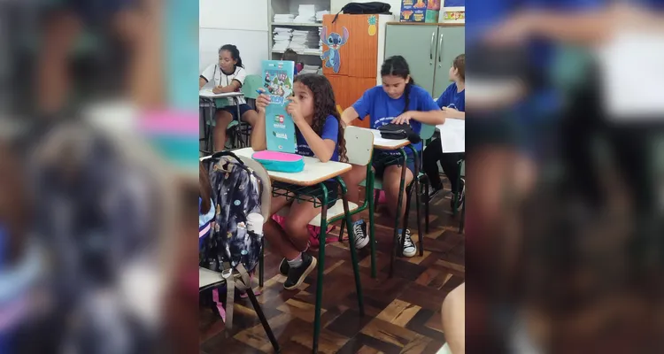 Veja os registros feitos em casa e o trabalho realizado no ambiente escolar.