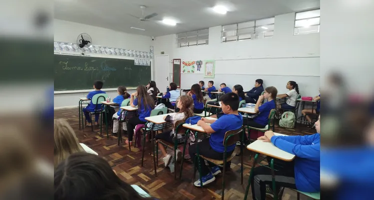 Veja os registros feitos em casa e o trabalho realizado no ambiente escolar.