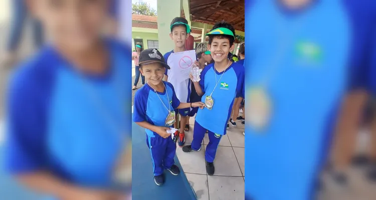 Veja os registros do trabalho dentro e fora da instituição de ensino.