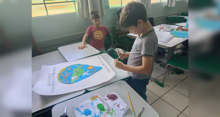 Veja como foi o trabalho em sala de aula.