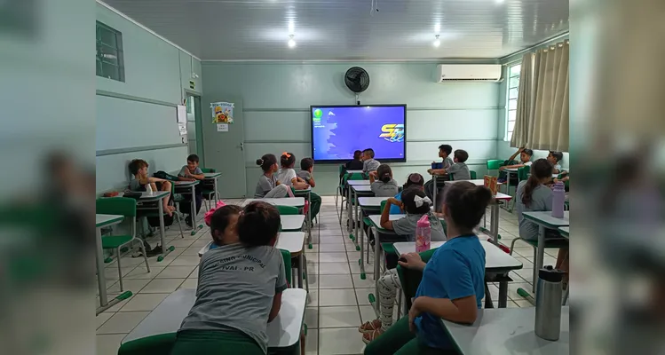 Veja como foi o trabalho em sala de aula.