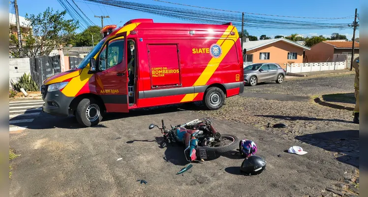 Motociclista fica ferido após colisão com caminhonete em Ponta Grossa