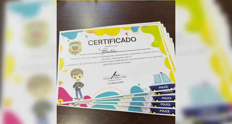 Jovens participam de experiência na Delegacia do Adolescente de PG