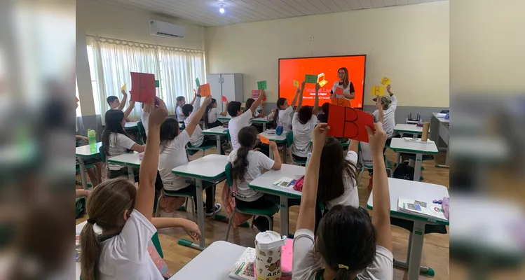 Confira a série de registros do amplo trabalho em sala de aula.