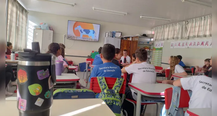 Confira a série de registros do trabalho em sala de aula.