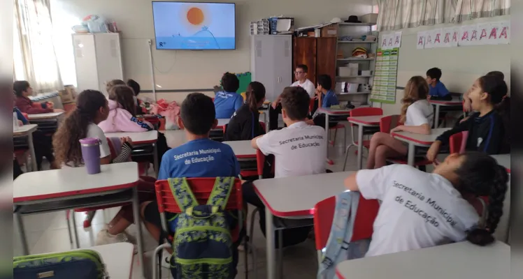 Confira a série de registros do trabalho em sala de aula.