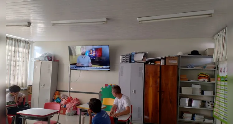 Confira a série de registros do trabalho em sala de aula.