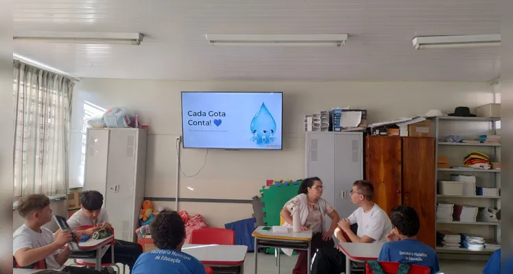 Confira a série de registros do trabalho em sala de aula.