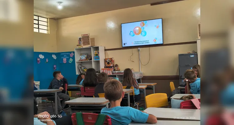 Veja a série de registros do amplo trabalho em sala de aula.
