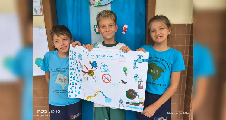 Veja a série de registros do amplo trabalho em sala de aula.