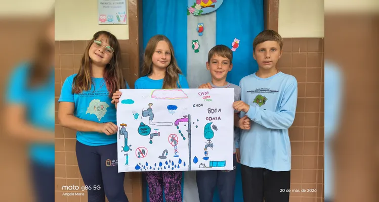 Veja a série de registros do amplo trabalho em sala de aula.