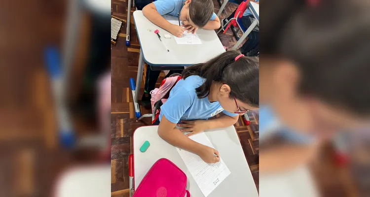 Os estudantes também escreveram um poema e confeccionaram mapas mentais.