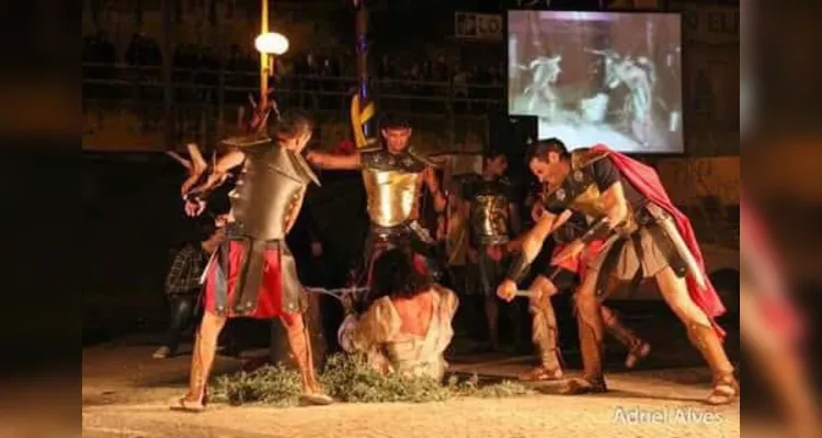 Grupo Passio Christi apresenta Paixão de Cristo no Rio Verde em PG nesta sexta