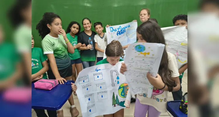 Veja a série de registros do amplo trabalho dentro e fora da sala de aula.
