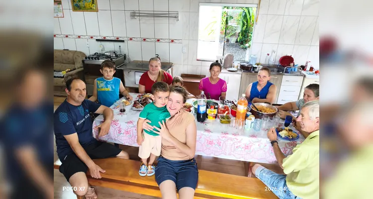 Confira os registros do trabalho teórico, solidário e com a família.