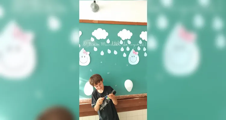 Veja a série de registros do amplo trabalho em sala de aula.