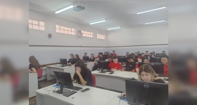 Na sequência das atividades, os alunos testaram os novos aprendizados na prática.