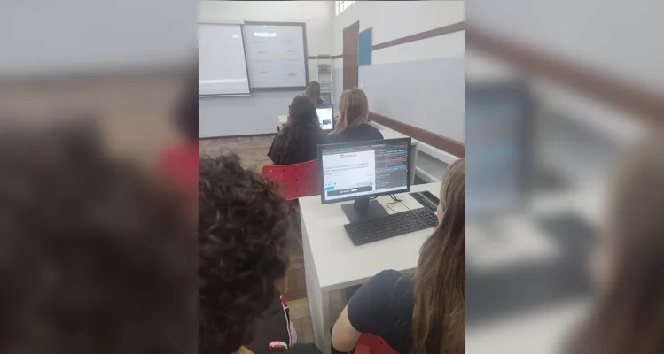 Na sequência das atividades, os alunos testaram os novos aprendizados na prática.