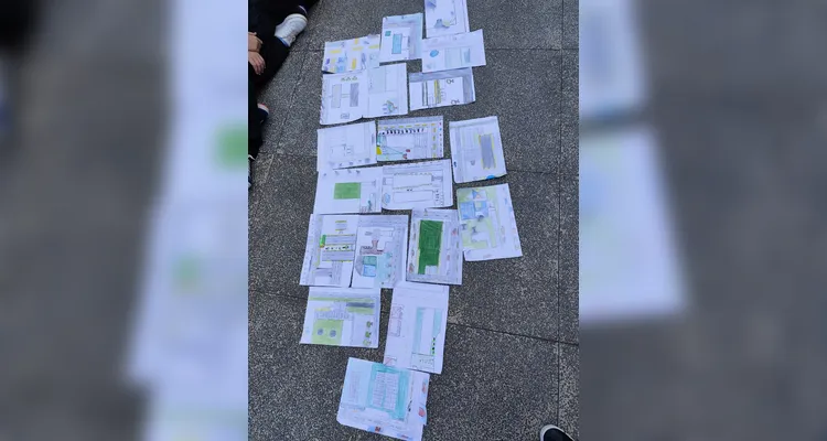 Confira os registros do trabalho dentro e fora da sala de aula.