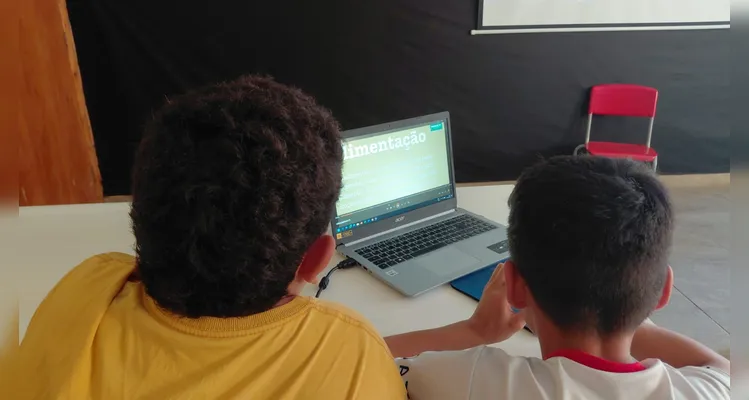 Confira as fotos do diversificado trabalho.