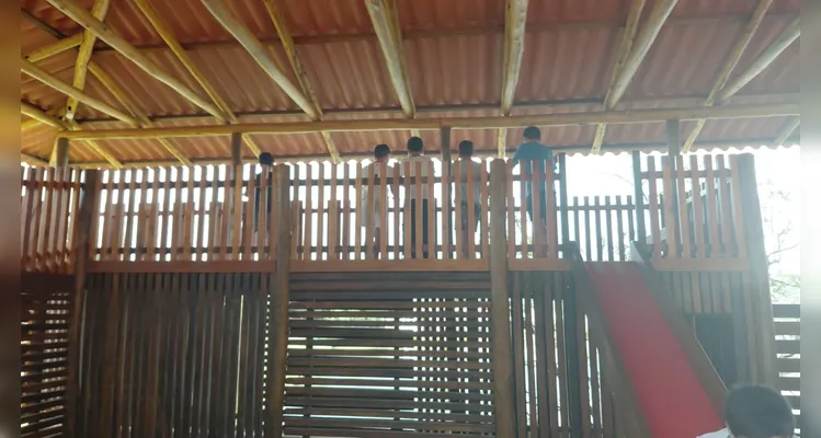 Confira as fotos do diversificado trabalho.