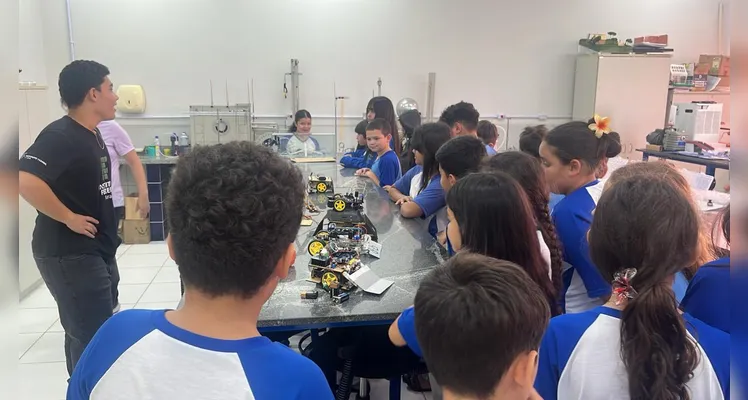 Confira alguns registros da ampla proposta com os alunos.