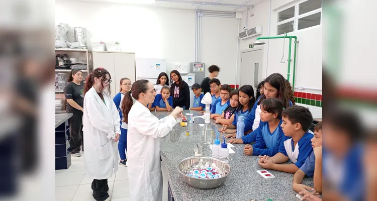 Confira alguns registros da ampla proposta com os alunos.