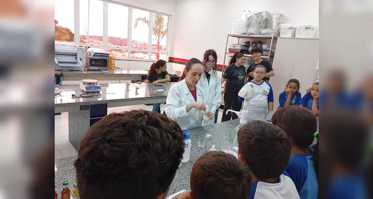 Confira alguns registros da ampla proposta com os alunos.