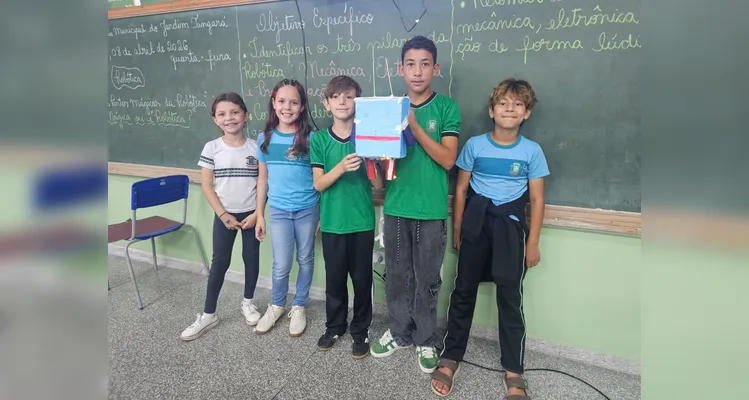 Veja os registros do amplo trabalho em sala de aula.