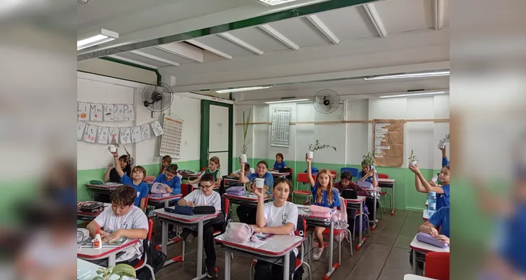 Confira a série de registros do amplo trabalho em sala de aula.