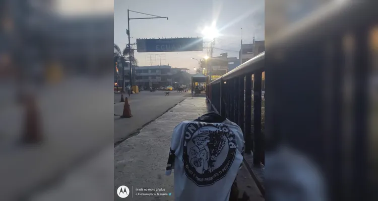 Torcedor de Ponta Grossa cruza países para acompanhar estreia do Santos na Sul-Americana