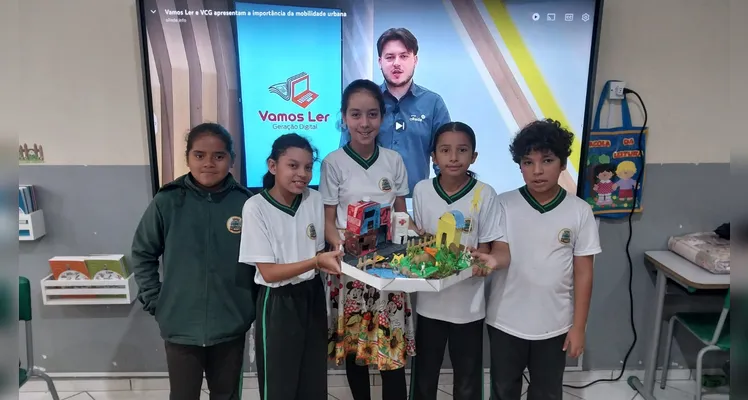 Confira os registros do amplo trabalho em sala de aula.